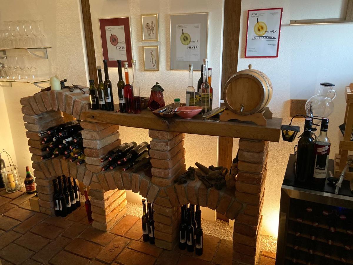 Ferienwohnungen Weingut Familie Danko กัมลิทซ์ ภายนอก รูปภาพ